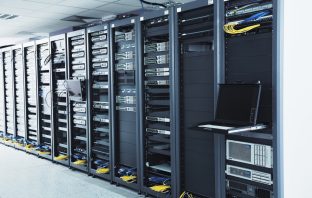 Tại sao doanh nghiệp bạn nên chọn chỗ đặt server dell cho việc lưu trữ và phát triển dữ liệu